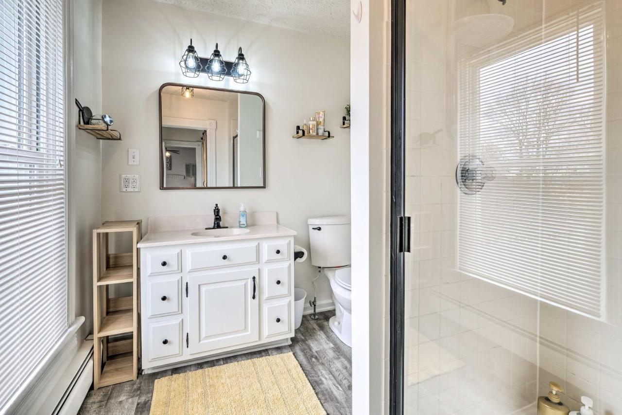 Lush, Modern Farmhouse With Mtn Views And Sunroom Edinburg Kültér fotó